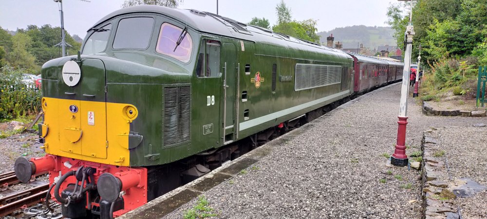 Class 44 diesel-electric locomotive 44008 D8 PEN-Y_GHENT (Penyghent) at Matlock Station ? on Peak Rail (October 2021, , photo courtesy of Kentish Bob YouTube https://www.youtube.com/@kentishbob6423 )