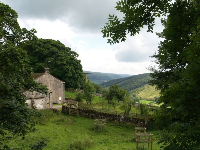 Wharfedale Walking