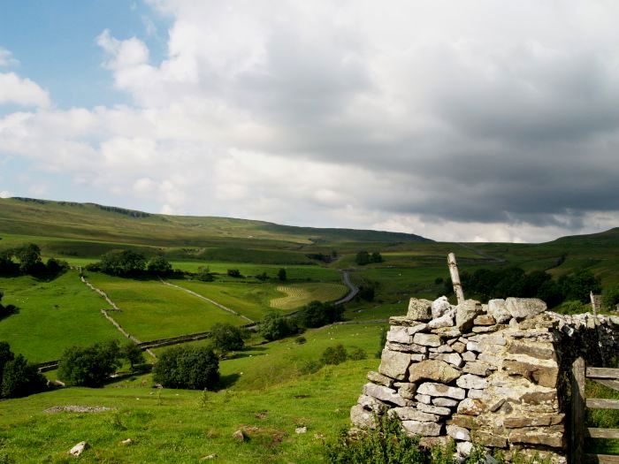 Wharfedale Walking