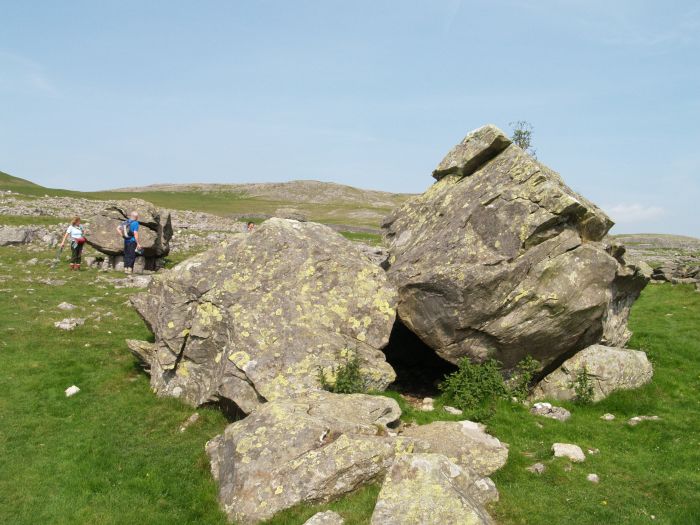 Crummack Dale Austwick Walk