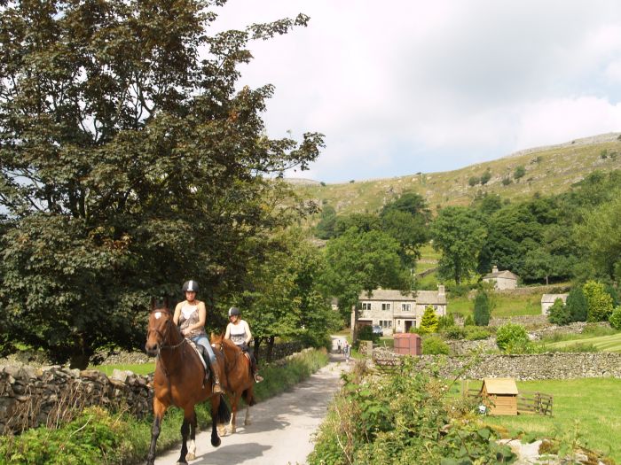 Crummack Dale Austwick Walk