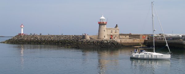 Lighthouse at the entrance to Howth Harbou Howth to Sutton Cliff Walk