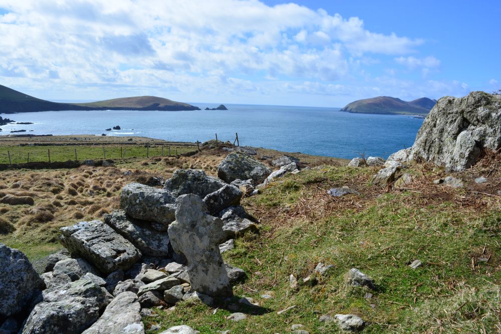 Coastal walking - Dingle Peninsula
