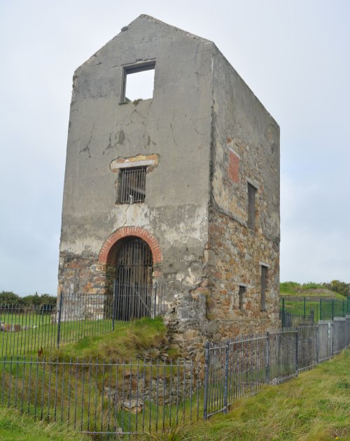 The Tankardstown Mine ruins of the winding house which pumped water from 300m deep in the mine Copper Coast Drive, Co. Waterford Geopark, Ireland