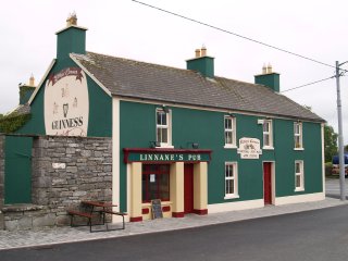 Linnane's Pub - Kilfenora, The Burren, County Clare, West of Ireland