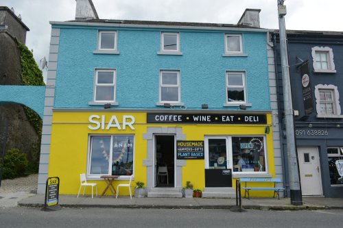 Kinvara SIAR cafe coffee shop wine deli good place to eat, Co. Galway, Ireland