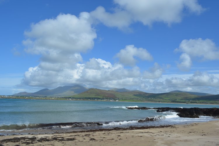  Smerwick Harbour Bay & Wine Strand beach, Dingle Peninsula, Co. Kerry, Ireland
