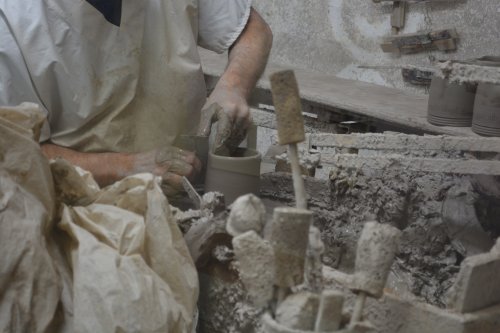 Potter at work in the Nicholas Mosse Pottery, Bennettsbridge, Co. Kilkenny, Ireland