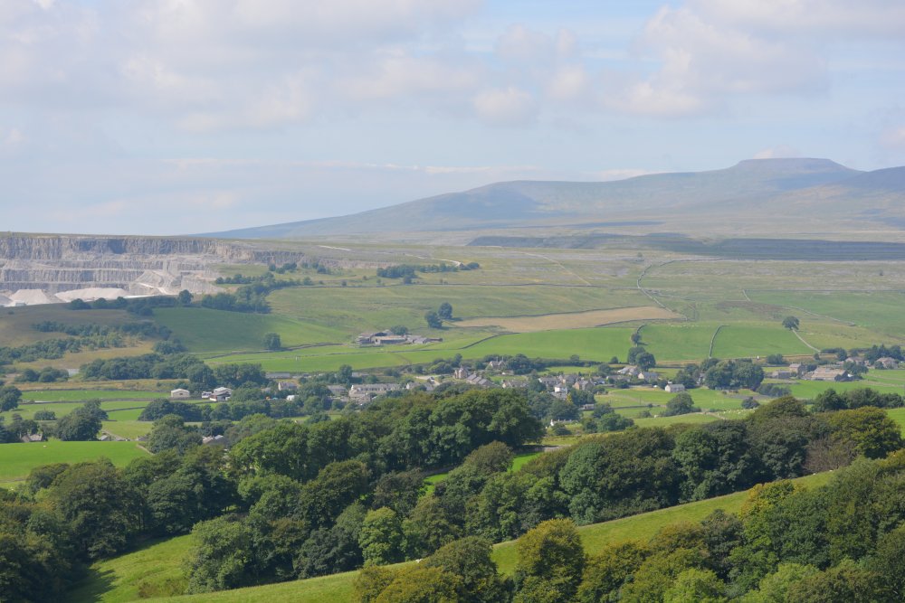 Looking down on Horton-in-Ribblesdale from Brackenbottom Scar Climbing Pen-y-ghent, walk from Horton-in-Ribblesdale