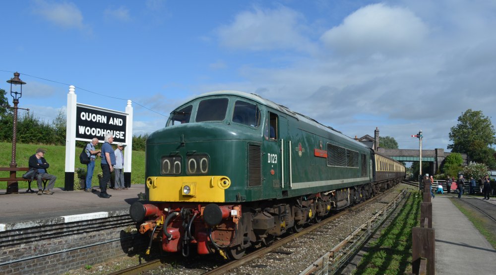 1Co-Co1 Class 45 Diesel locomotive D123 LEICESTERSHIRE AND DERBYSHIRE YEOMANRY entering Quorn and Woodhouse station with a passenger service from Loughborough Central to Leicester North station, Great Central Railway heritage weekend Gala 'Railways at Work' (GCR August 2023)