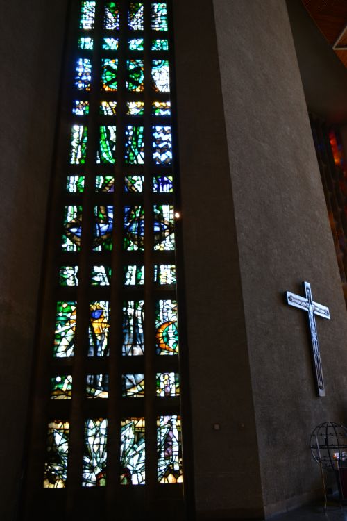modern Coventry Cathedral new