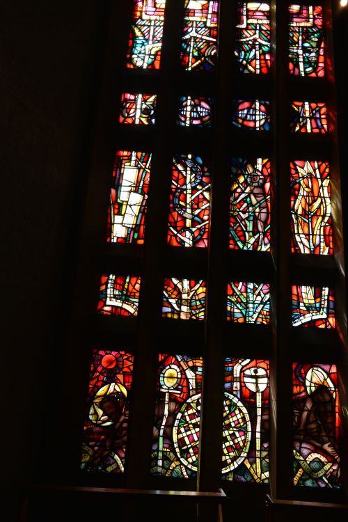 modern Coventry Cathedral new