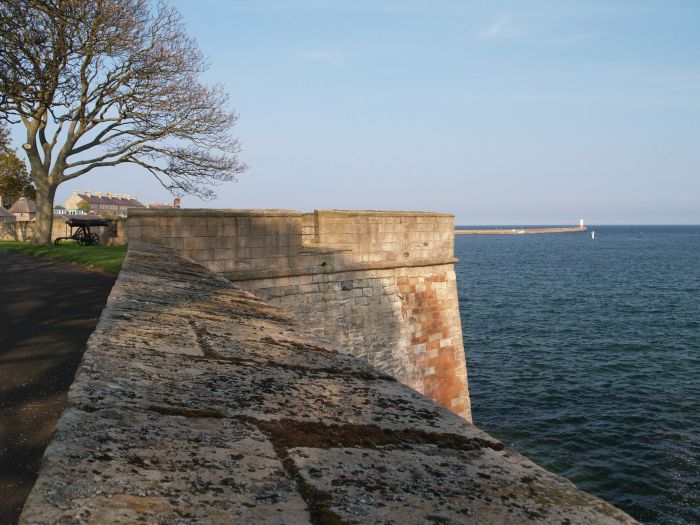 Berwick Fortifications Walls Walkl