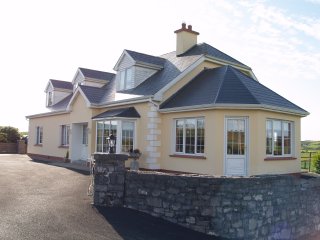 Ballybreen House is a friendly and hospitable bed and breakfast, just outside the village of Kilfenora and set in the gently rolling farmland of the Burren, Co. Clare, Ireland.