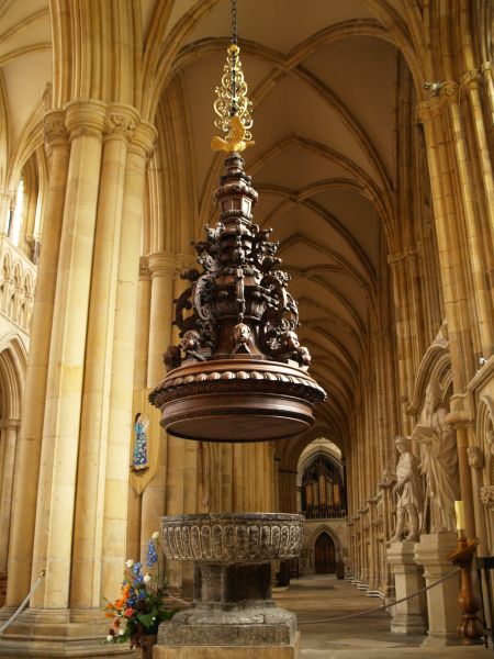Beverley Minster: The huge carved wooden font cover