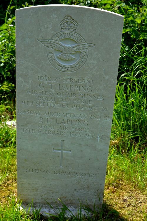 G T Lapping P L Lapping Commonwealth War Grave York Cemetery