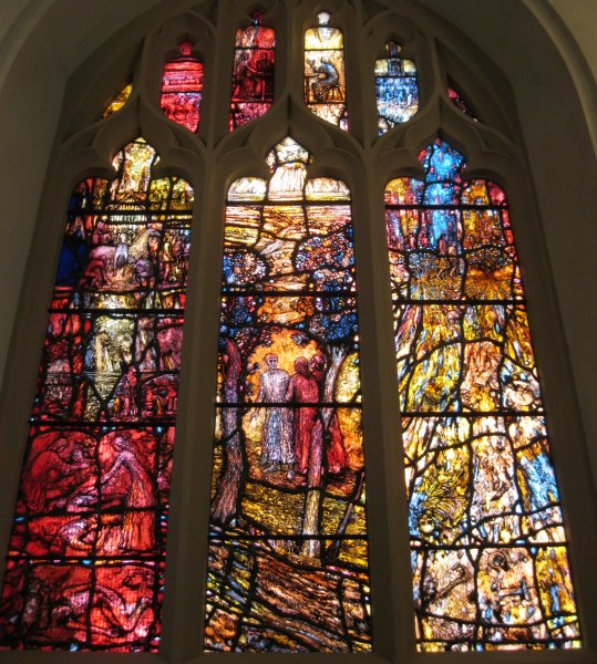 Life of Richard III modern stained glass in Leicester Cathedral